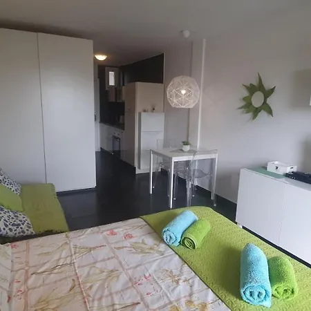Actico Whit Ocean View Apartman *